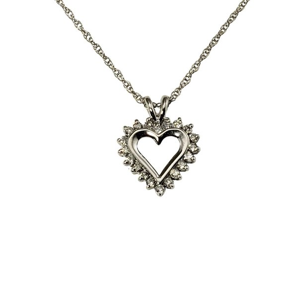 Vintage 14 Karat White Gold Diamond Heart Pendant Necklace #12515